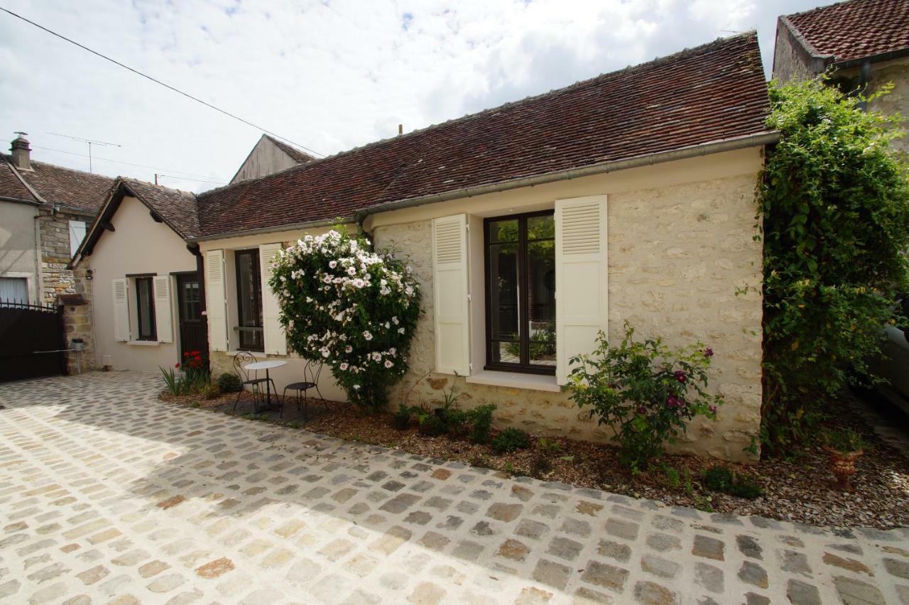 Villa La Petite Madame à Moret-sur-Loing Extérieur photo